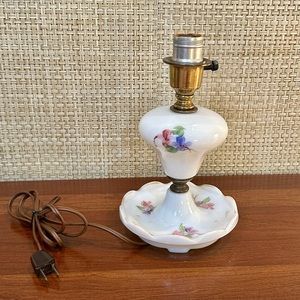 🌟HP🌟VTG 1930s-40s Fenton White Milk Glass Boudoir Lamp w/ Hand Painted Flowers